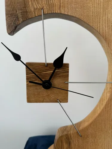 Floating Clock