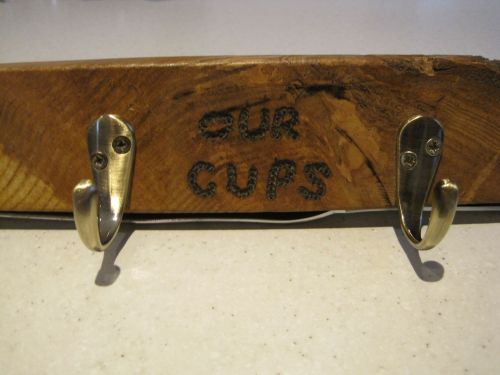 Country Kitchen Wall Mounted Mug/Cup Rack